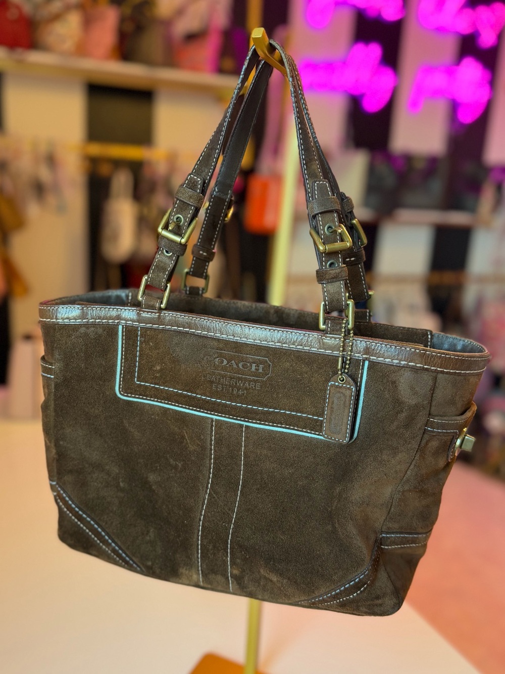🤎 Vintage Coach Brown Suede Turnlock Tote Shoulder Bag Aqua Blue Lining Leather - Picture 9 of 17